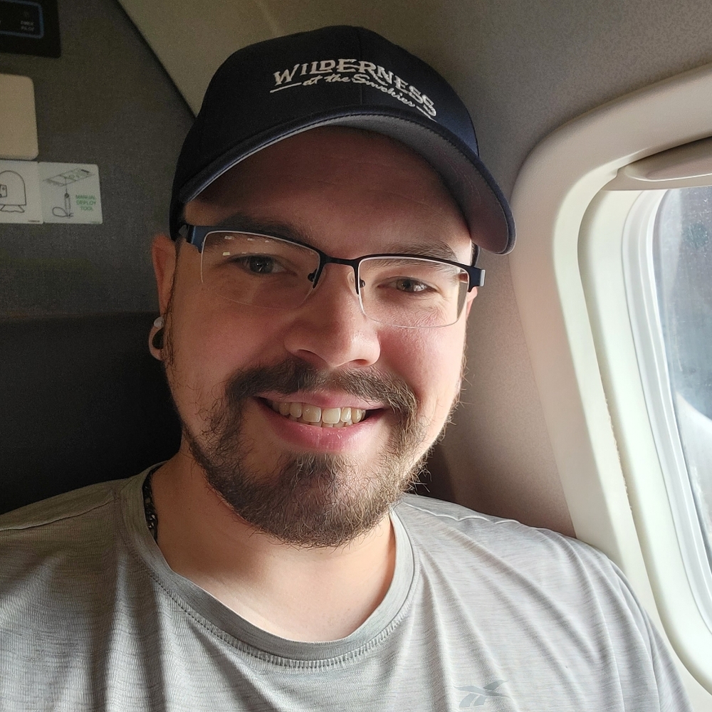 Meet your Posher, Derick
